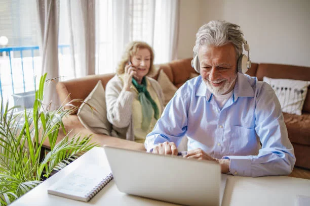 Découvrez la marque LiNote : la solution pour communiquer avec vos grands-parents