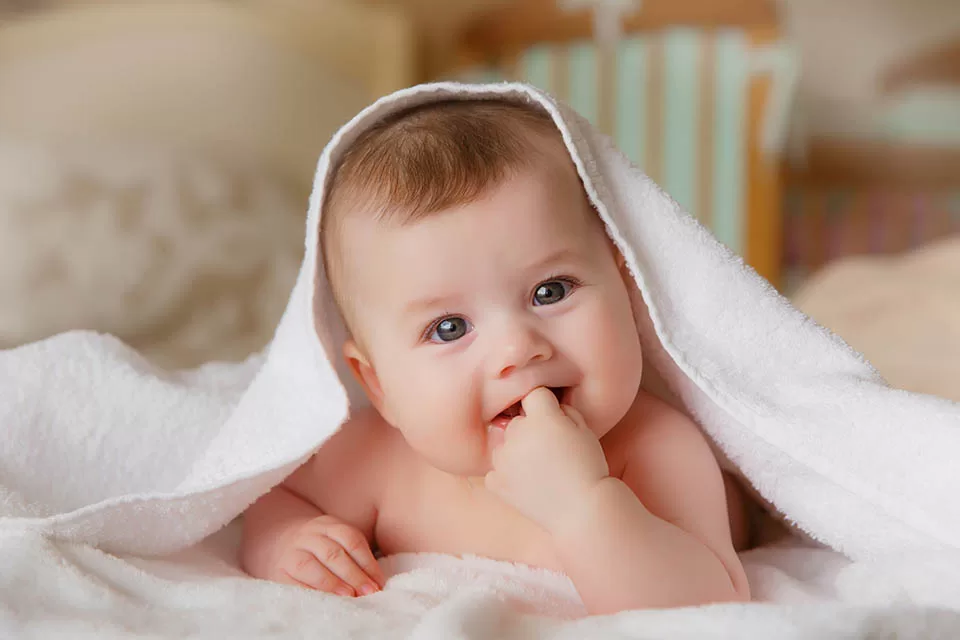 Hygiène dentaire du nourrisson : quels sont les bons gestes à adopter ?