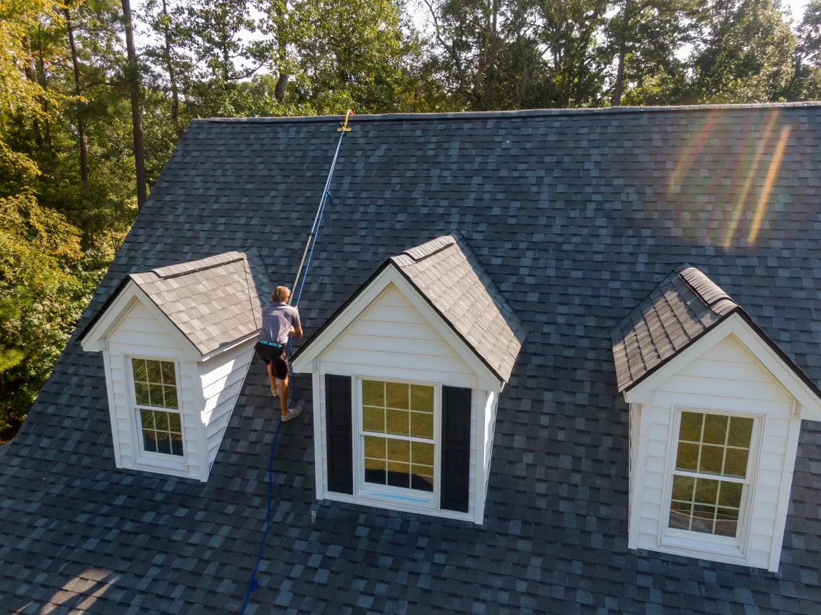 Comment entretenir le toit de sa maison