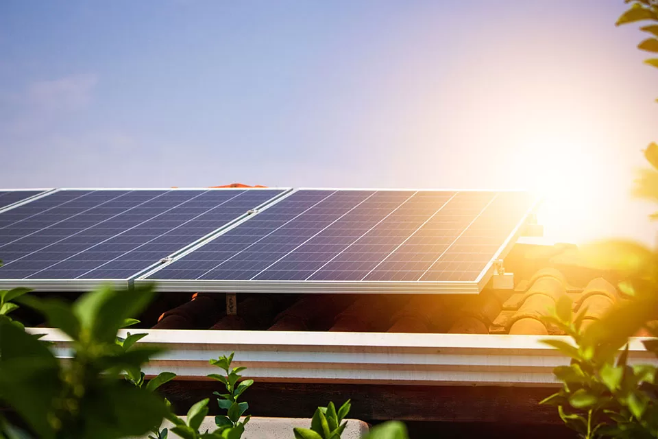 Qui est éligible à l’installation de panneaux solaires à Montpellier ?